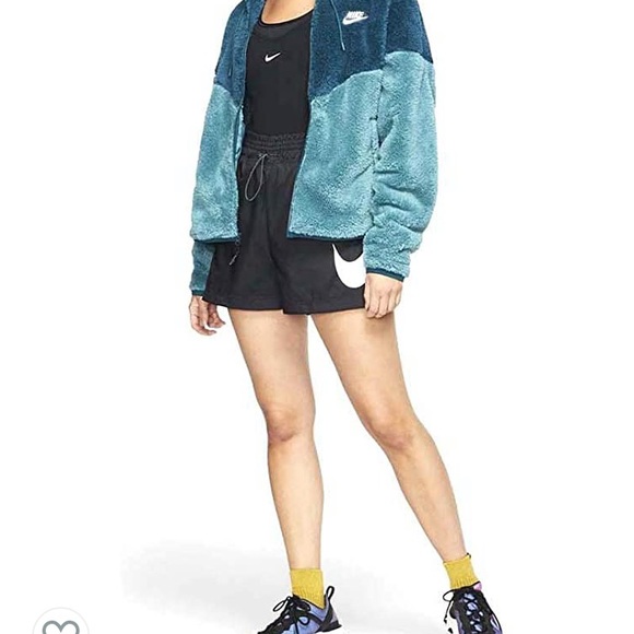 NIKE WINDRUNNER FLEECE/SHERPA JACKET HOOD - Picture 2 of 10